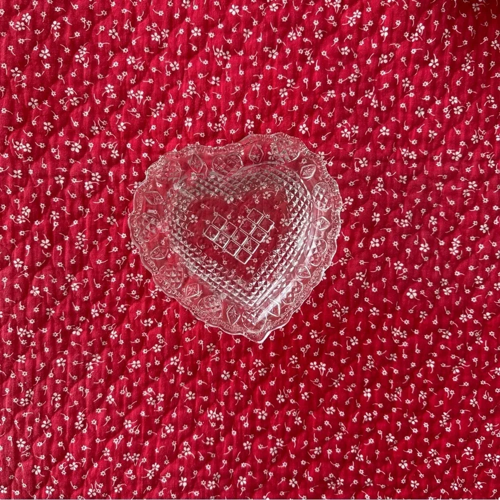 Vintage 70s Avon Glass Heart Trinket Dish